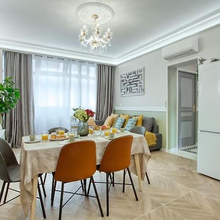Charming Apart New 2 Bedrooms With Aircon Paris Luaran gambar
