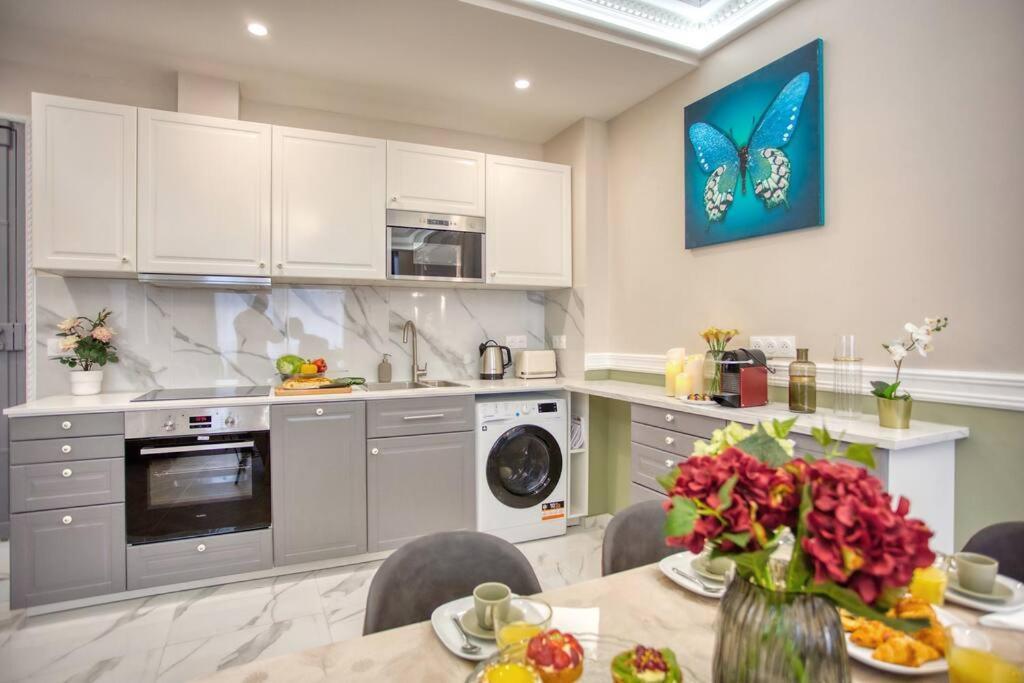 Charming Apart New 2 Bedrooms With Aircon Paris Luaran gambar