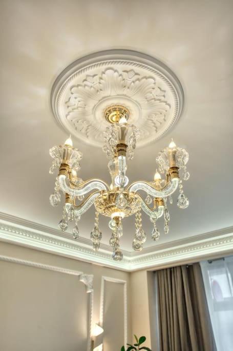 Charming Apart New 2 Bedrooms With Aircon Paris Luaran gambar